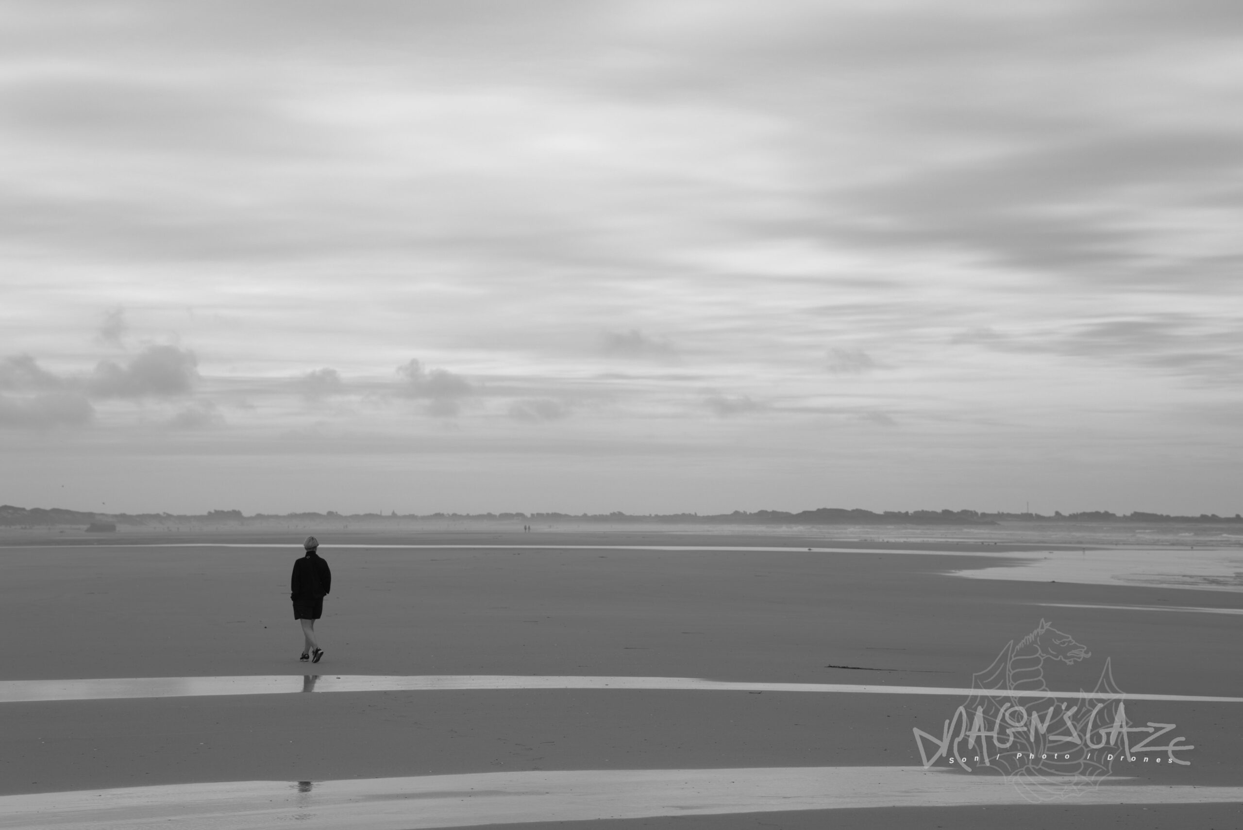 #bretagne , #outdoorphotography , #naturephotography , #wildnature , #atlanticocean , #beach , #blackandwhitephotography , #bnwphotography , #noiretblancphotography , #mysticvibes , #somewherefaraway