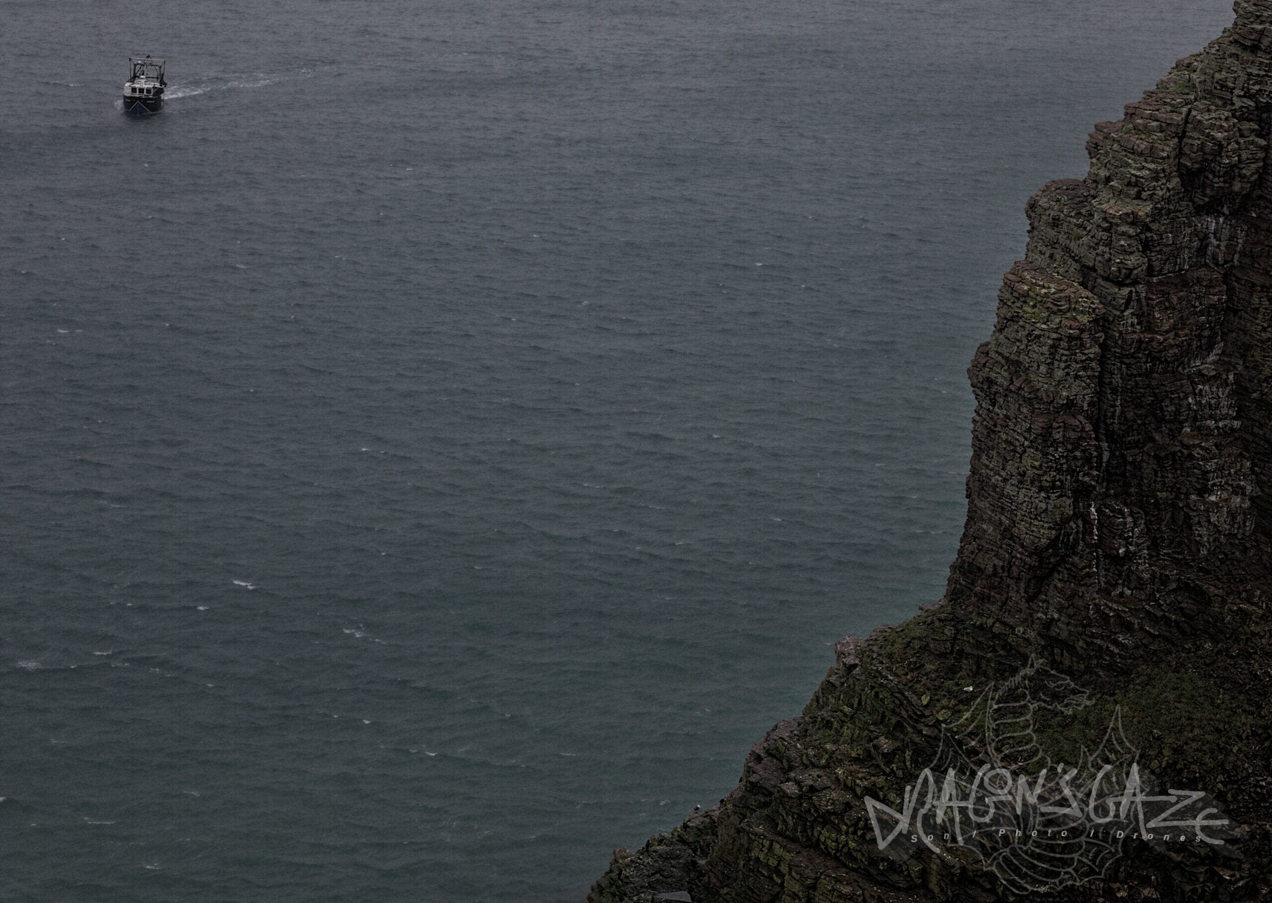 #bretagne , #outdoorphotography , #naturephotography , #wildnature , #ocean , #fishingboat , #atlanticocean ,
#canonphotography , #simpleisbeautifulphotography ,
#photographers , #capfrehel